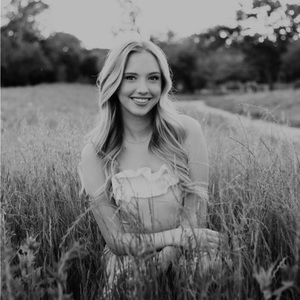 Meet your Posher, Ava-paige